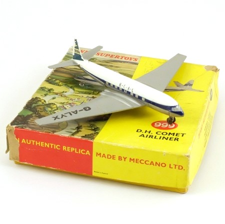 Dinky 999 DH Comet Airliner