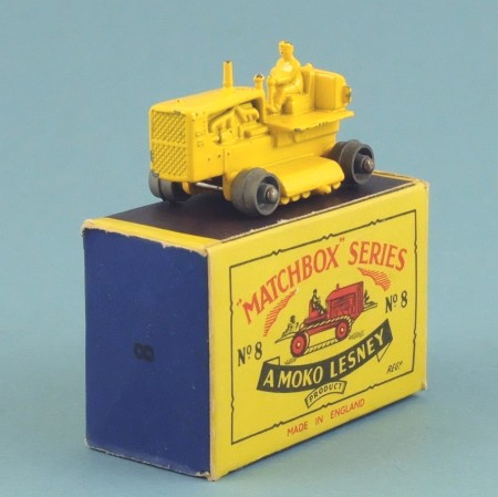 Matchbox 8b Caterpillar Tractor