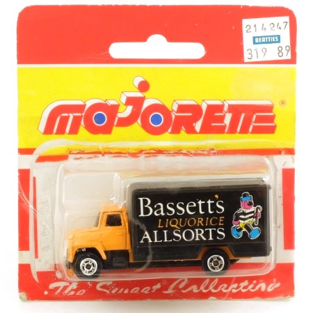 Majorette 2031 Ford L Series Truck 'Bassetts'