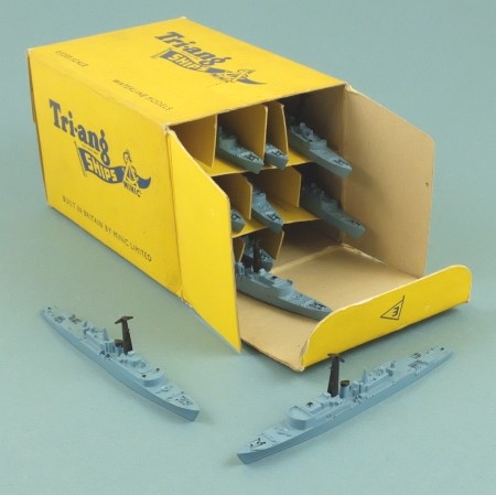 Tri-ang Minic Ships M787-90 V-Class Frigates BOX OF !2