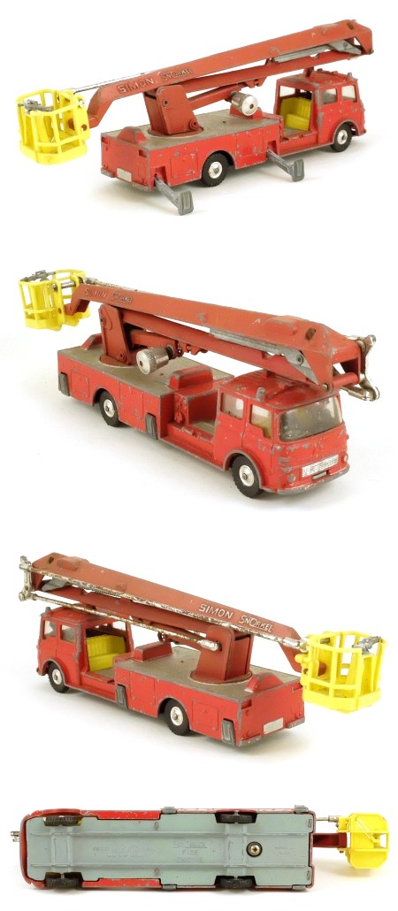 1127 Simon Snorkel Fire Engine