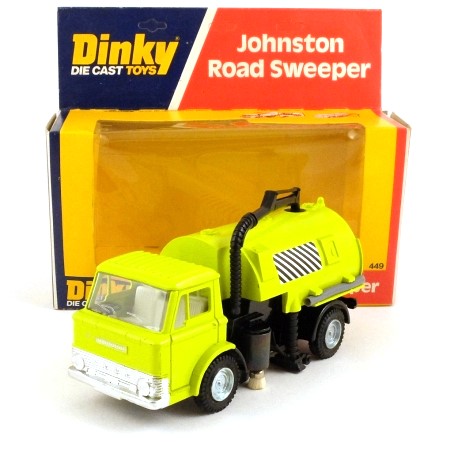 Dinky 449 Johnston Road Sweeper