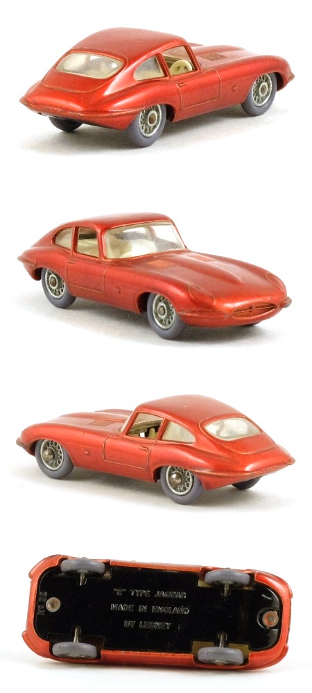 32b Jaguar E Type