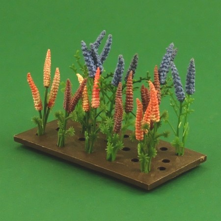 2539 Lupins & Delphiniums
