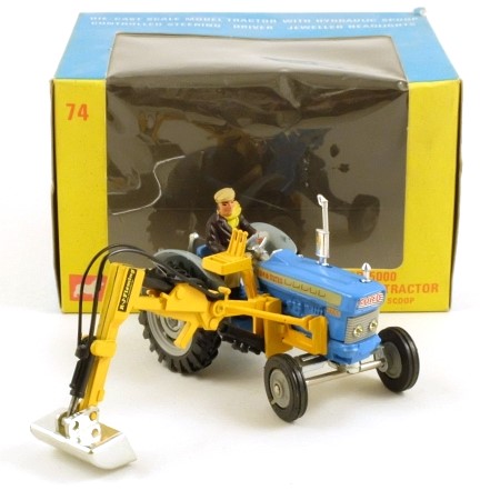 74 Ford 5000 Tractor with Hydraulic Scoop