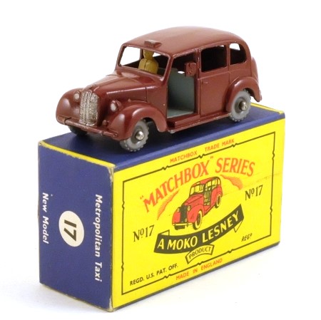 17c Austin FX3 Taxi